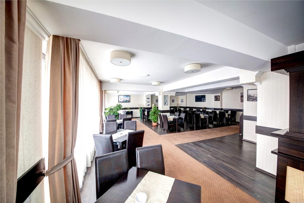 Hotel Thomas Bucarest Esterno foto